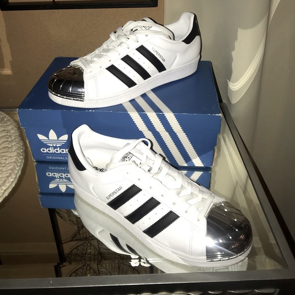 silver shell toe adidas